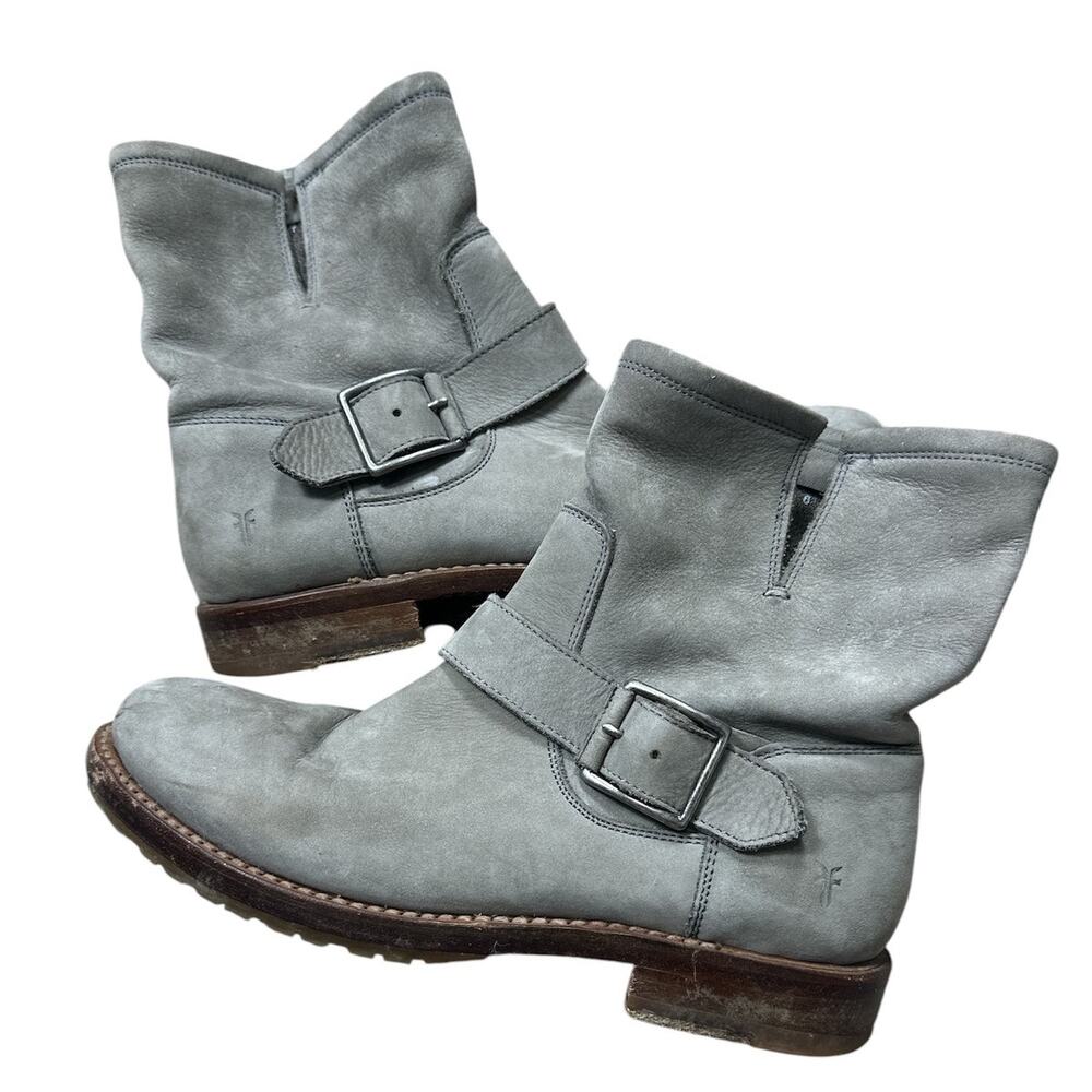Frye Boots Size 6 Suede Gray